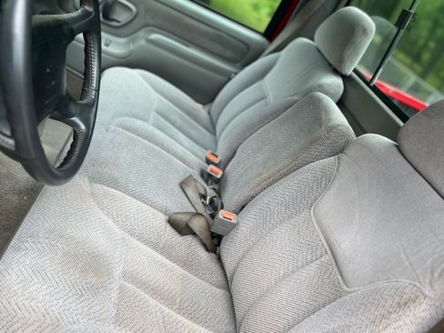 Used 1995 Chevrolet Silverado 1500 4x4 Regular Cab image 11