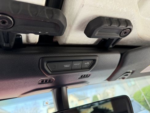 Used 2020 Jeep Wrangler Unlimited Sahara w/ Uconnect 4C Nav & Sound Group image 22