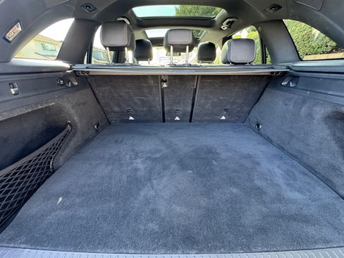 Used 2019 Mercedes-Benz GLC 350e 4MATIC image 11