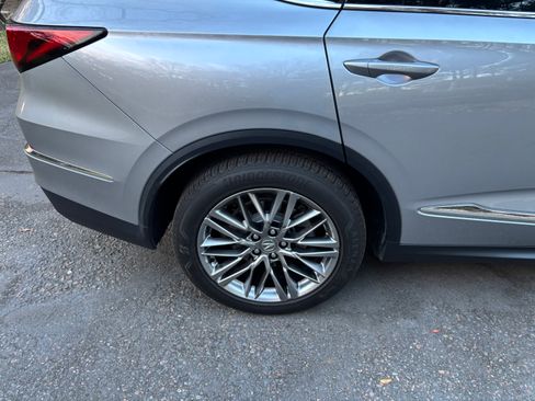 Used 2024 Acura MDX SH-AWD w/ Advance Package image 11