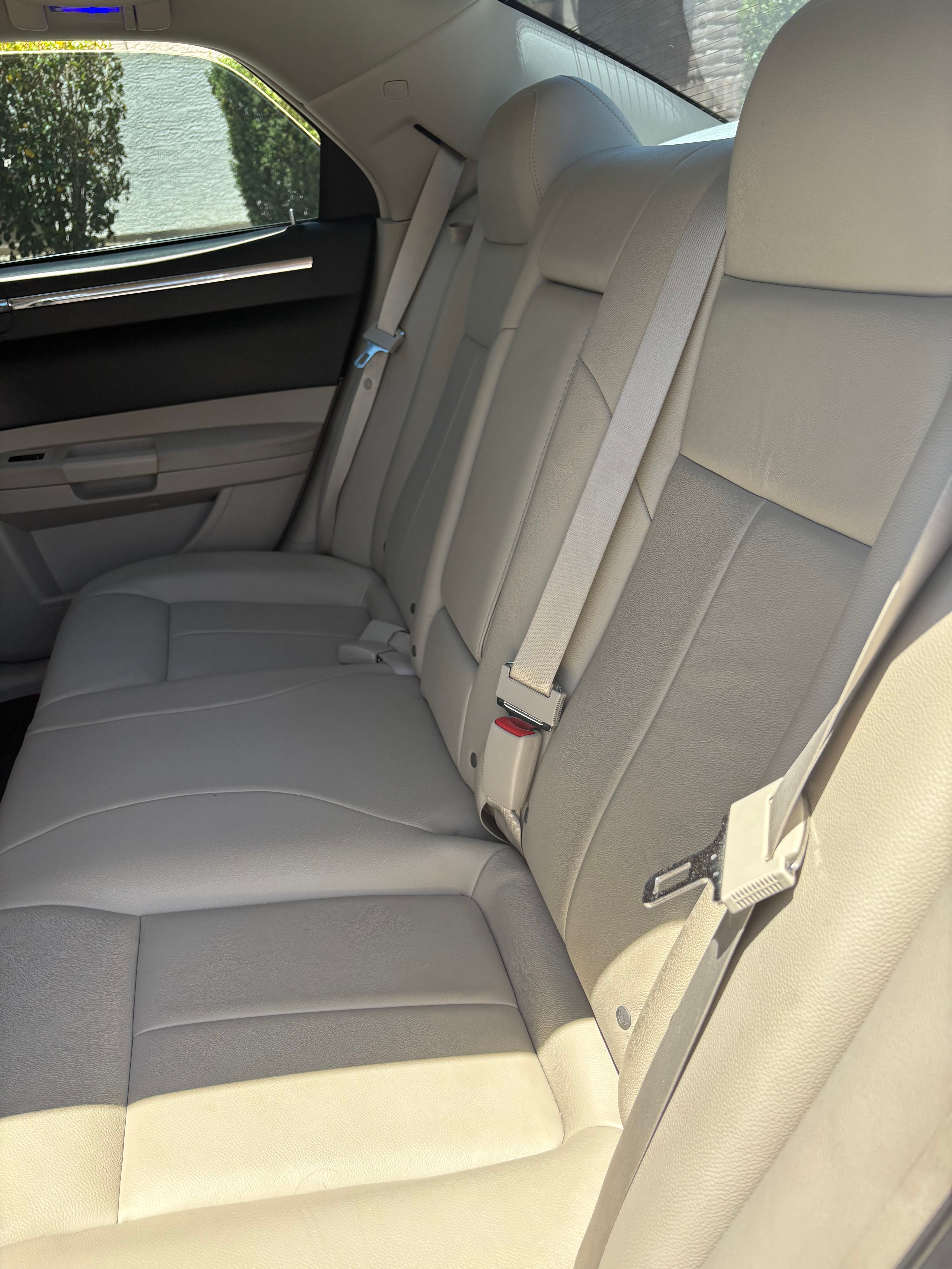 Used 2007 Chrysler 300 Touring L RWD image 30