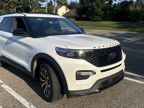 Used 2021 Ford Explorer ST w/ Equipment Group 401A AWD/4WD image 9