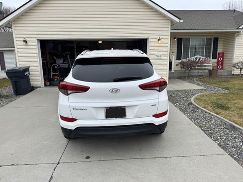 Used 2018 Hyundai Tucson SEL image 4