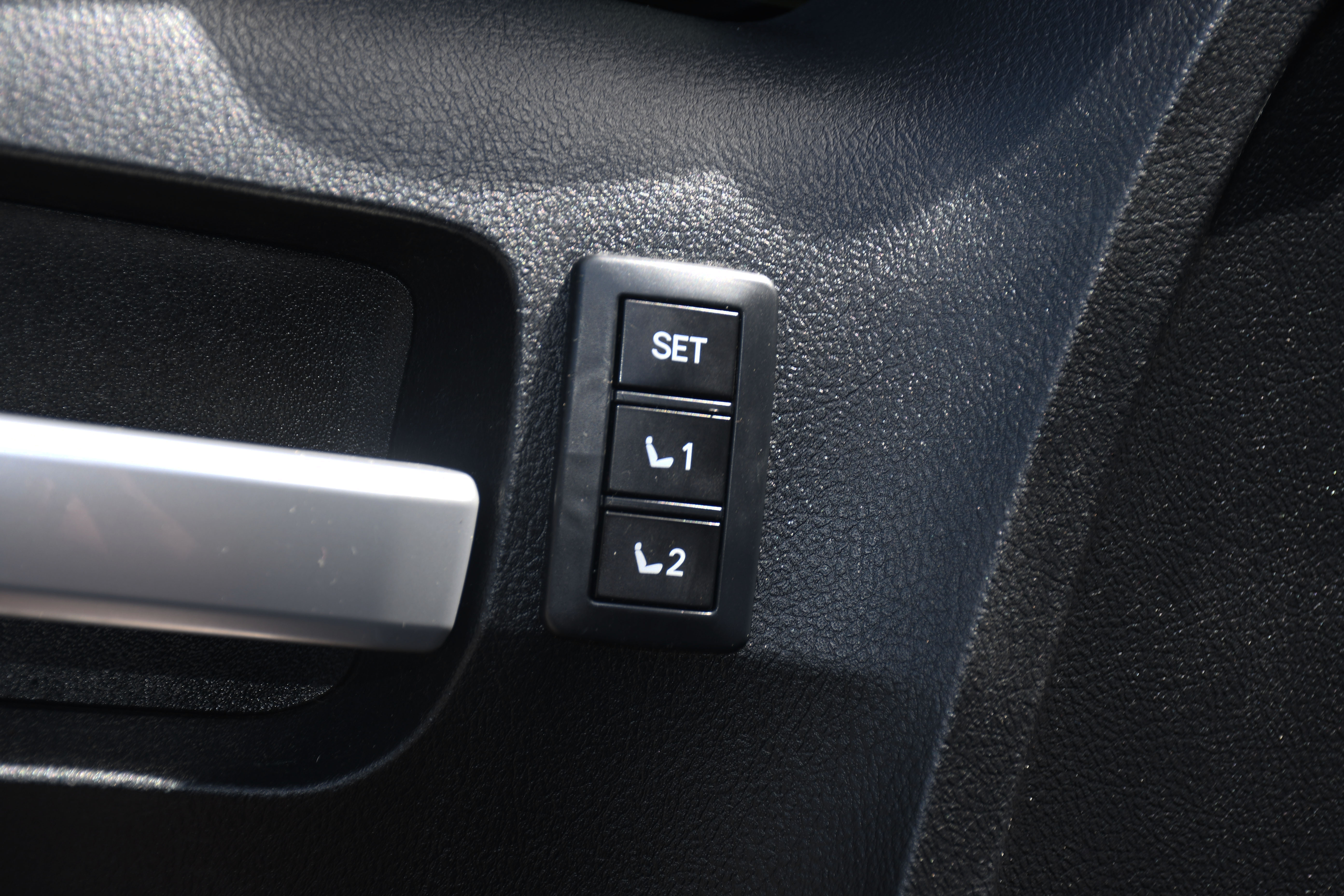 Used 2013 Toyota Tundra Platinum AWD/4WD image 9