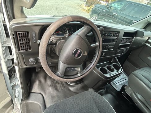 Used 2021 GMC Savana 2500 w/ Driver Convenience Package image 13