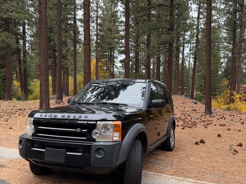 Used 2005 Land Rover LR3 HSE image 2