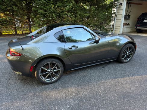 Used 2020 MAZDA MX-5 Miata RF Grand Touring RWD image 8