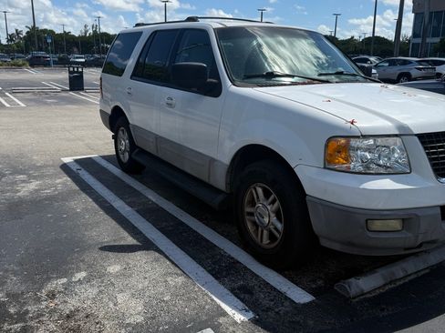 Used 2003 Ford Expedition XLT RWD image 4