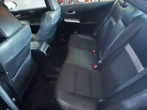 Used 2012 Toyota Camry SE image 9