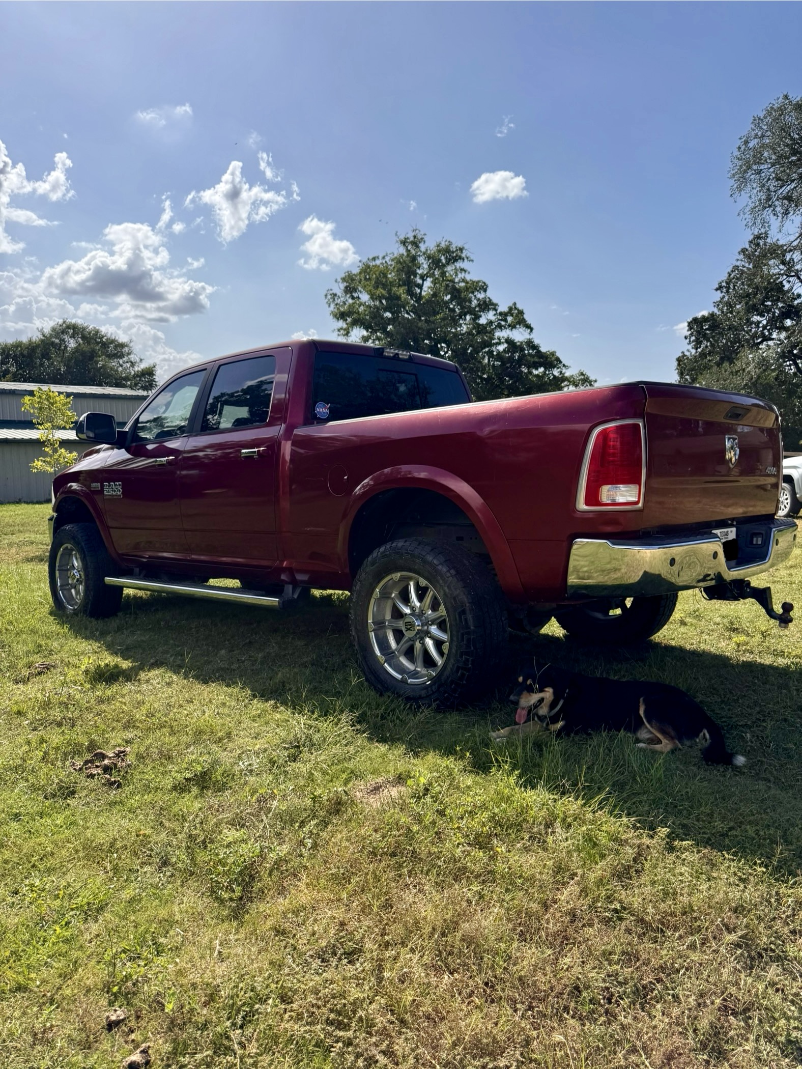 Used 2007 Dodge Ram 2500 Truck ST w/ PWR & Remote Entry Group AWD/4WD image 2