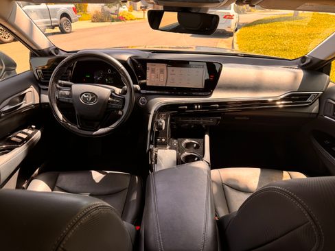 Used 2021 Toyota Mirai w/ Advanced Technology Package image 9