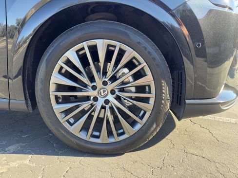 Used 2025 Lexus RX 350 FWD image 15