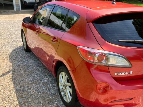 Used 2013 MAZDA MAZDA3 i Touring FWD image 6