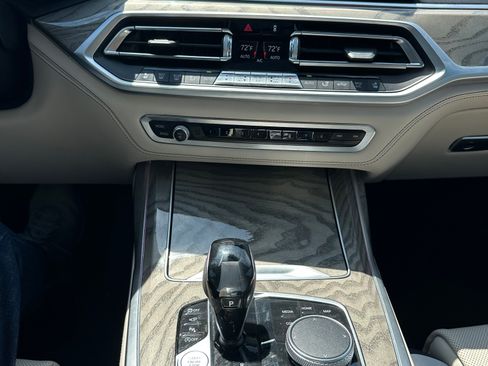 Used 2019 BMW X7 xDrive50i w/ Dynamic Handling Package AWD/4WD image 31