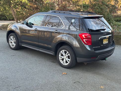 Used 2017 Chevrolet Equinox LT w/ Convenience Package image 11
