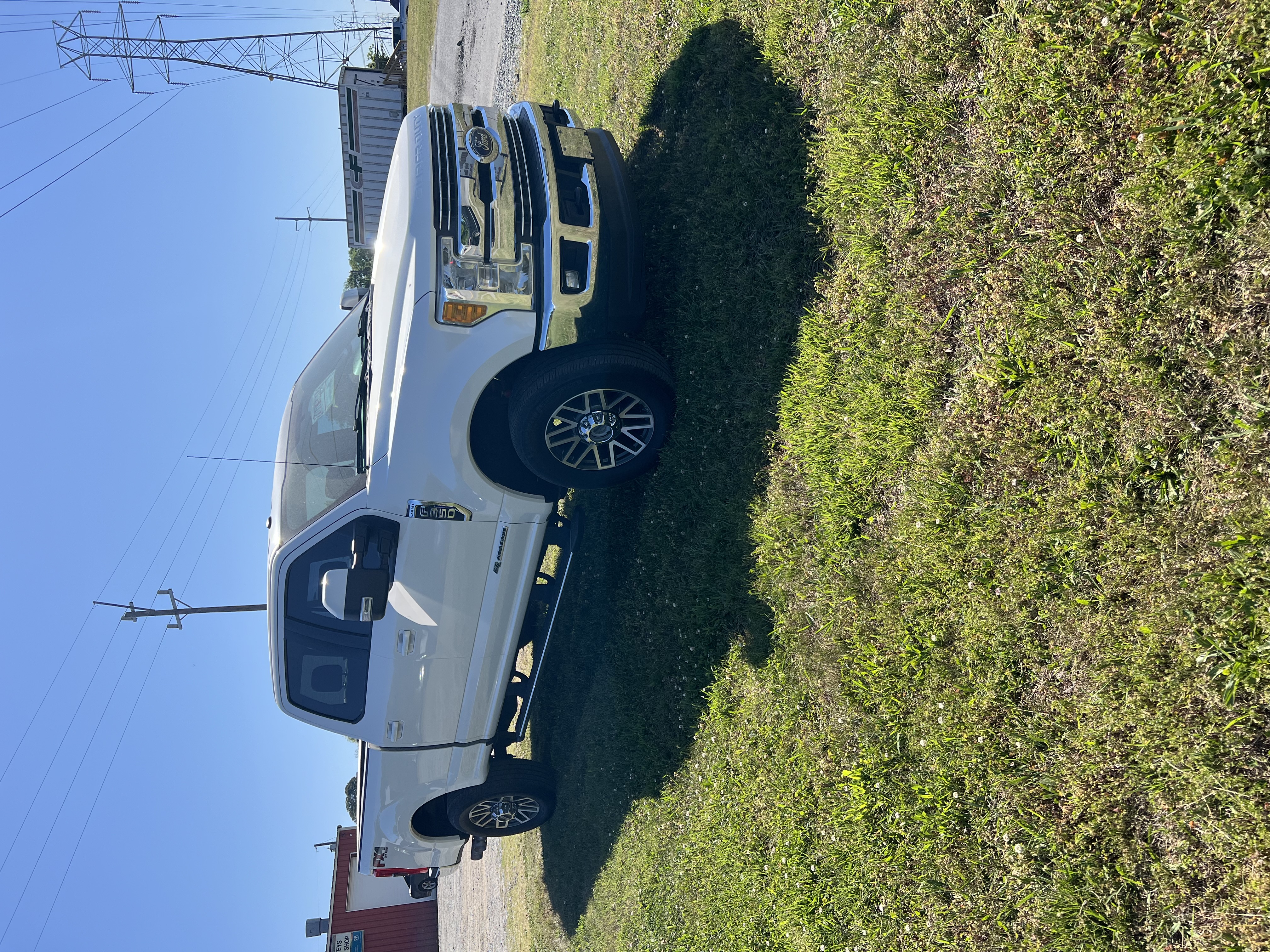 Used 2017 Ford F350 Lariat w/ Lariat Value Package AWD/4WD image 13