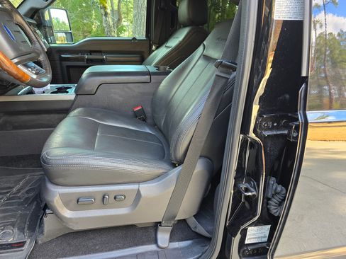 Used 2016 Ford F350 Platinum w/ FX4 Off-Road Package image 4