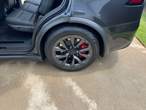 Used 2025 Tesla Model X AWD/4WD image 13