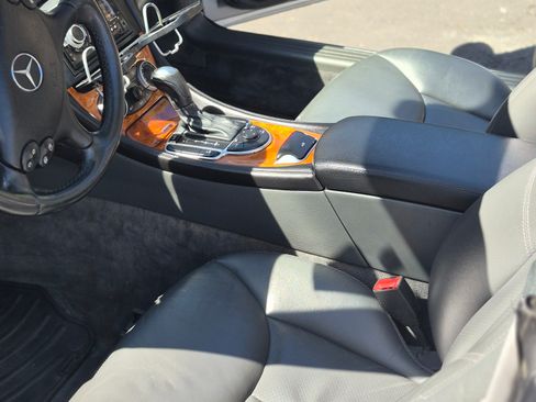 Used 2004 Mercedes-Benz SL 500 image 9