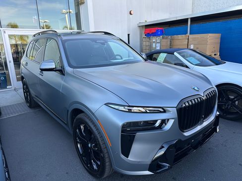 Used 2025 BMW X7 xDrive40i w/ Executive Package AWD/4WD image 15