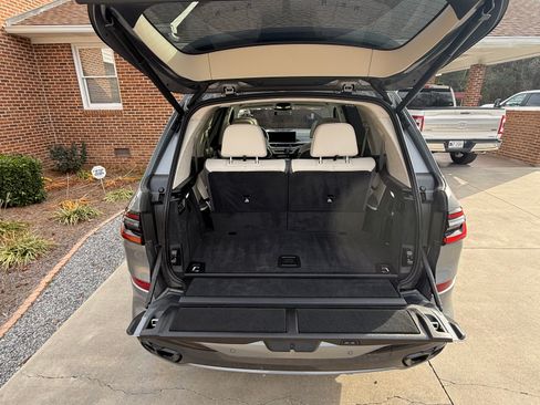 Used 2024 BMW X7 M60i w/ Executive Package image 5