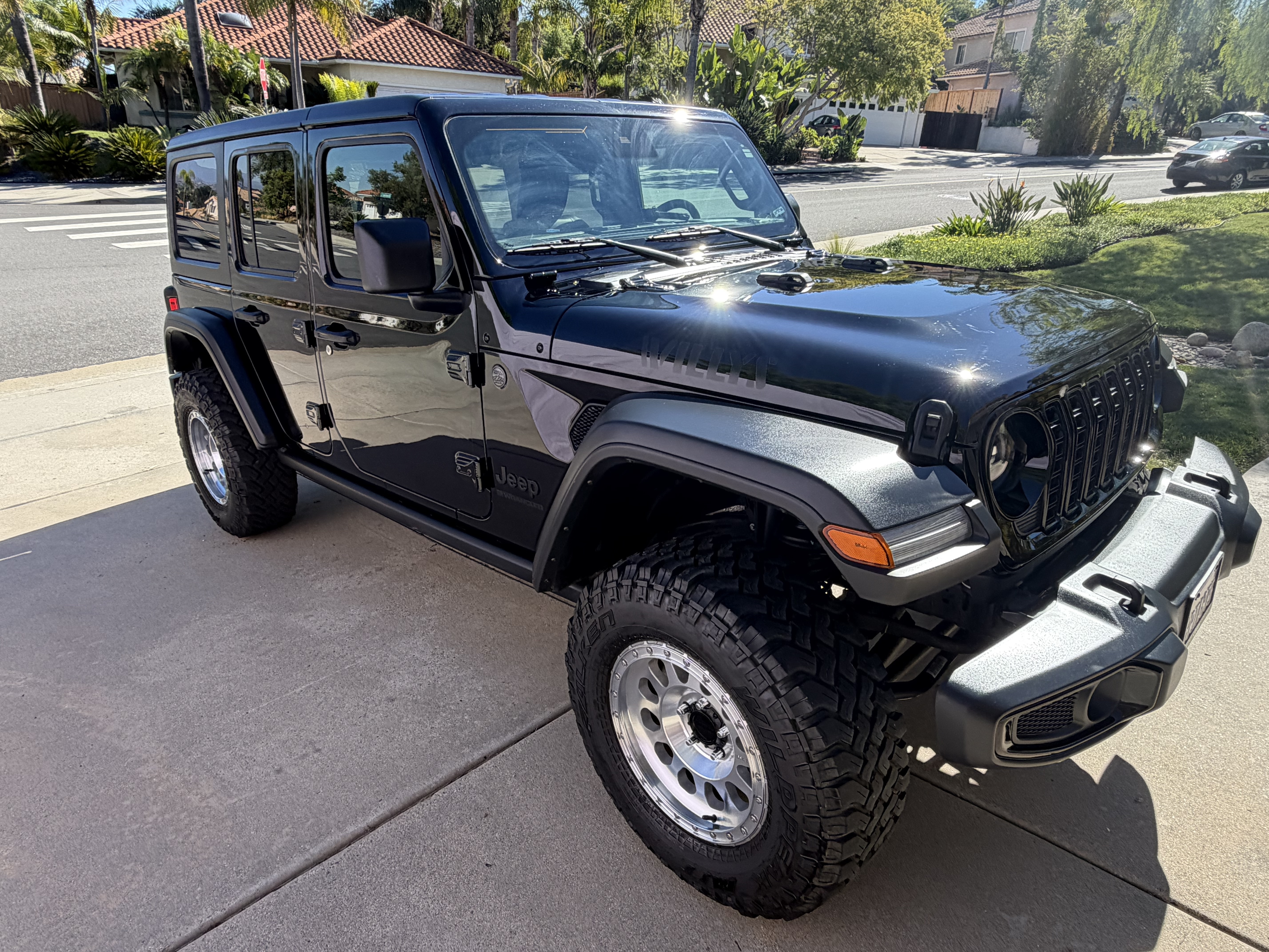 Used 2024 Jeep Wrangler Unlimited Sport AWD/4WD image 5