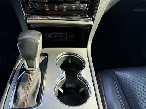 Used 2021 Jeep Grand Cherokee Trailhawk w/ Trailhawk Luxury Group image 13