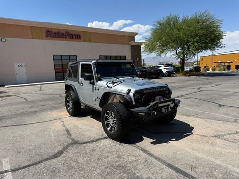 Used 2009 Jeep Wrangler X AWD/4WD image 5
