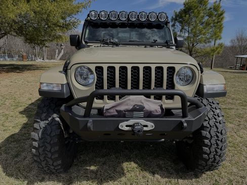 Used 2020 Jeep Gladiator Sport w/ Quick Order Package 24S image 5