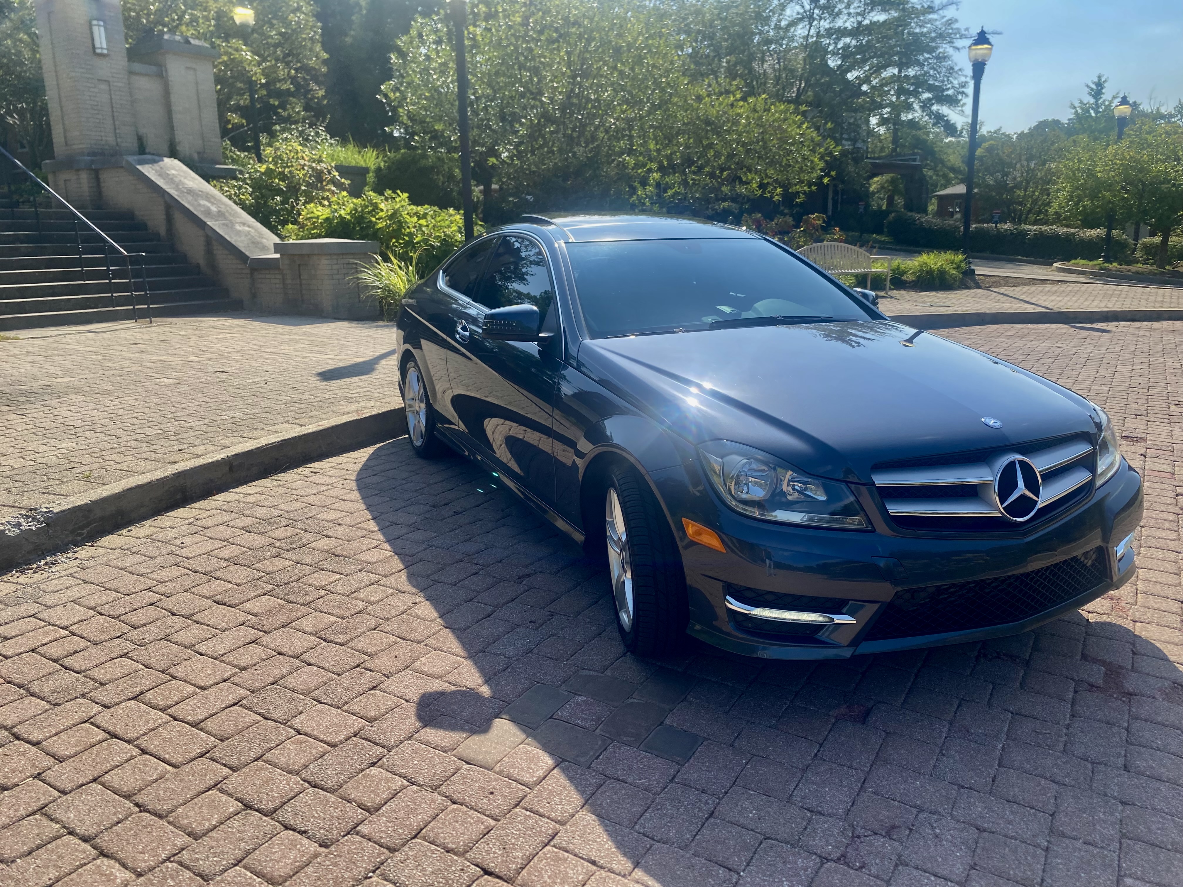 Used 2013 Mercedes-Benz C 250 Coupe image 4