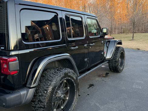 Used 2020 Jeep Wrangler Unlimited Rubicon AWD/4WD image 9