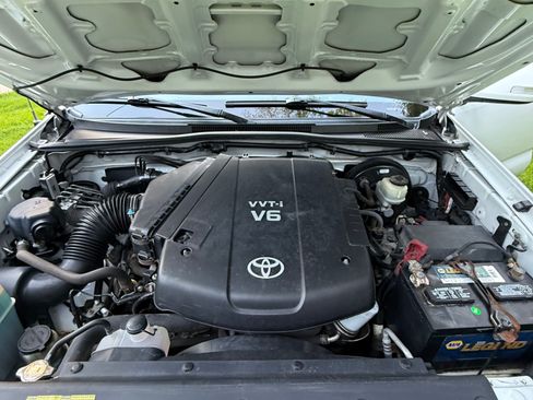 Used 2015 Toyota Tacoma 4x4 Double Cab w/ TRD Sport Package image 16