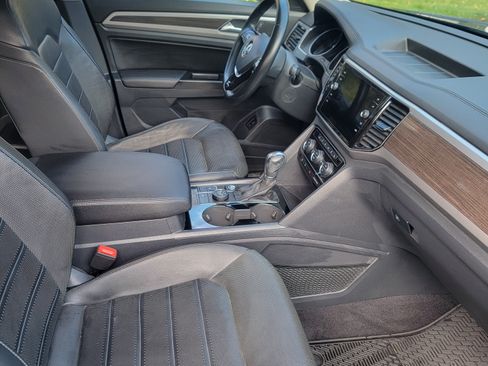 Used 2019 Volkswagen Atlas SEL image 4