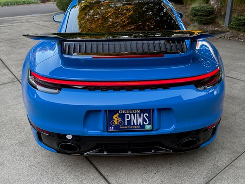 Used 2023 Porsche 911 Carrera 4S image 16