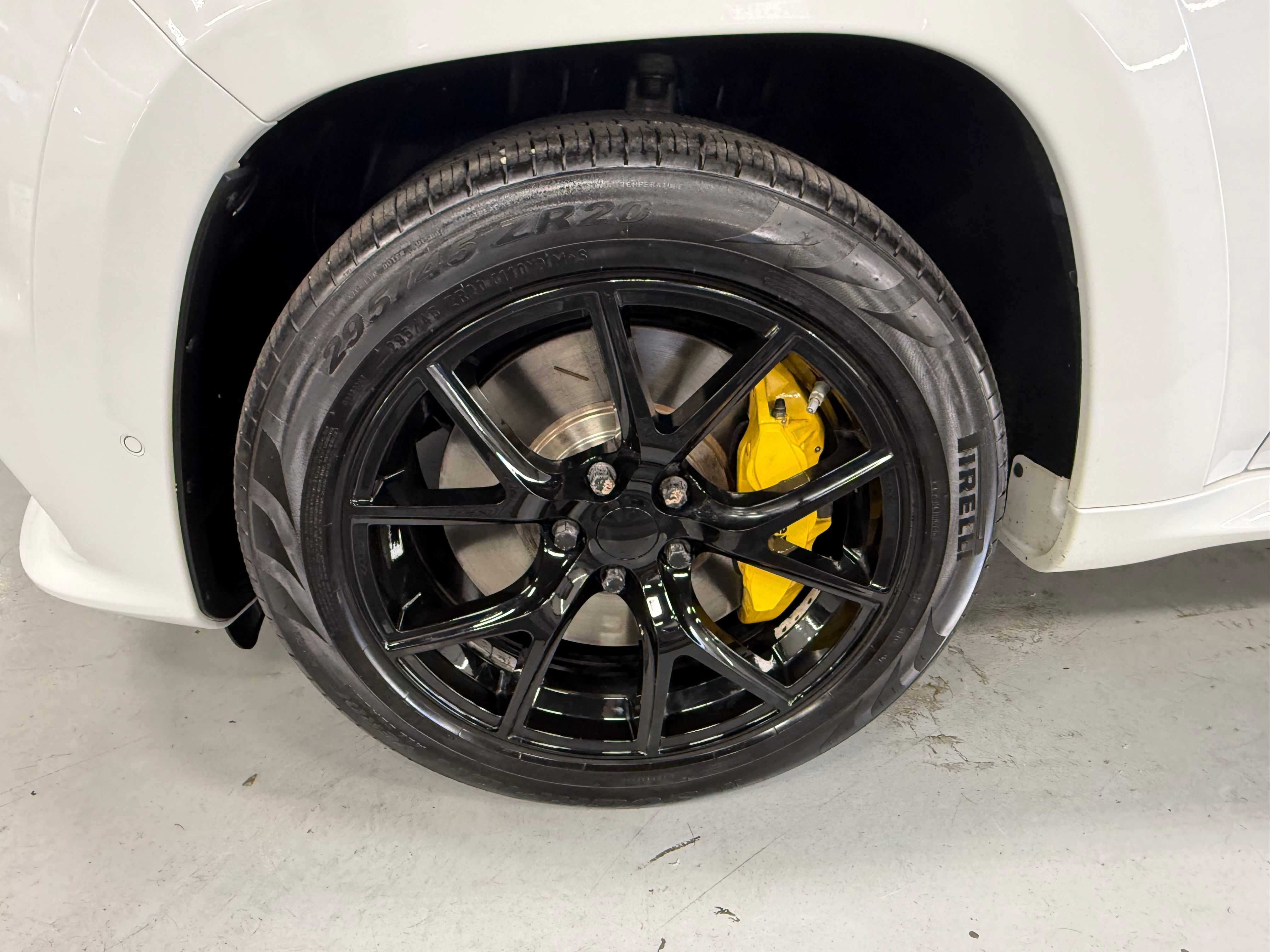 Used 2020 Jeep Grand Cherokee Trackhawk AWD/4WD image 12