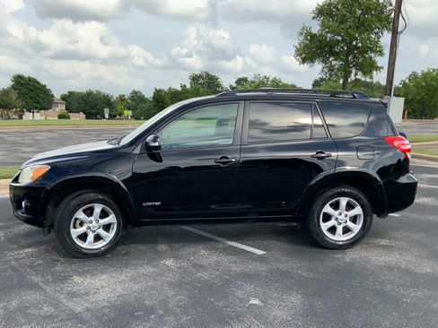 Used 2009 Toyota RAV4 Limited FWD image 6