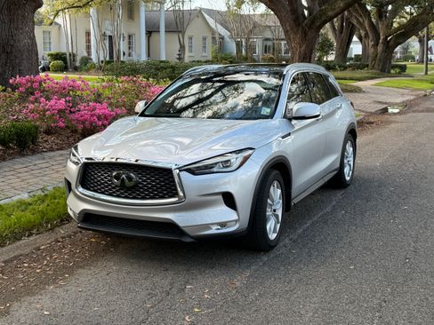 Used 2019 INFINITI QX50 Luxe image 1