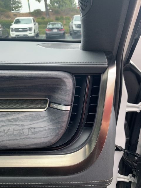 Used 2022 Rivian R1T Launch Edition AWD/4WD image 11