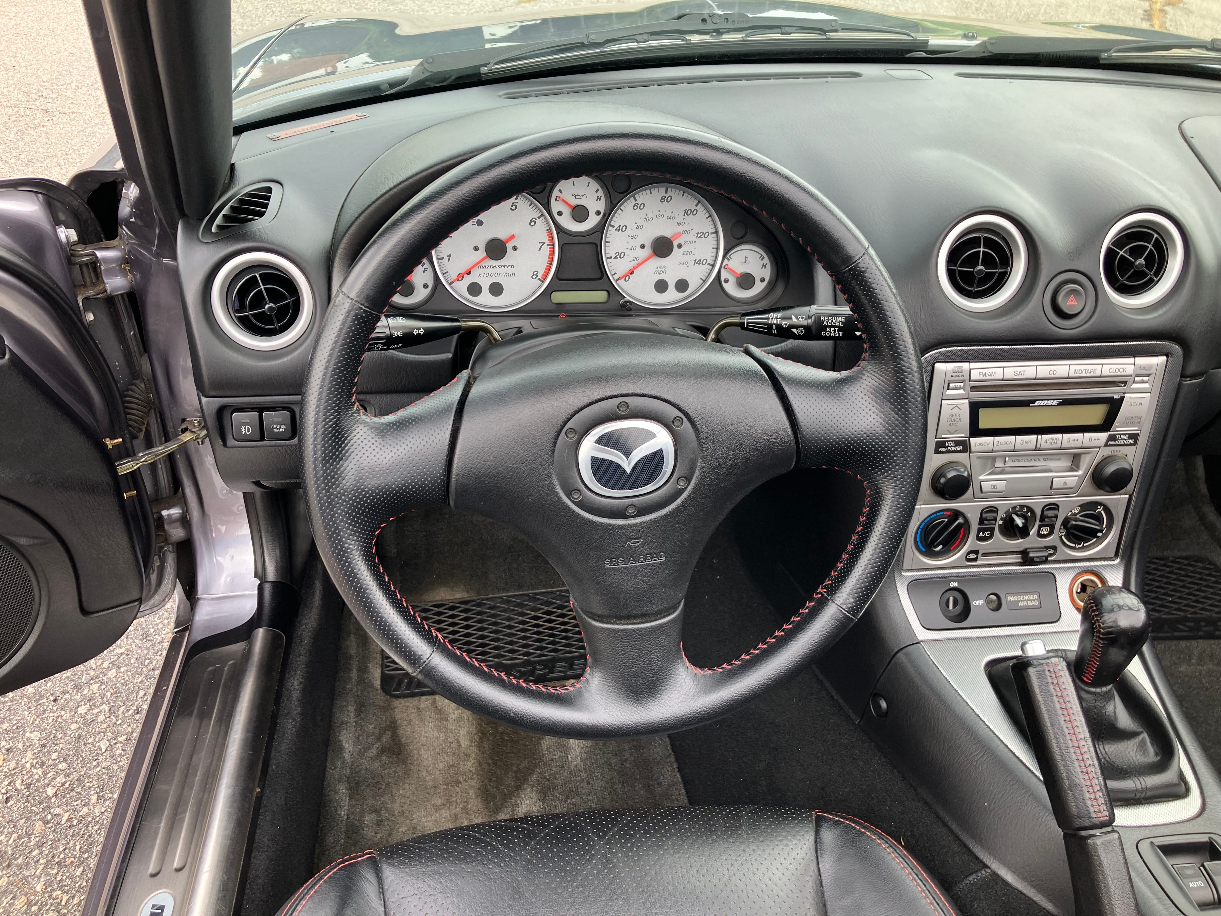 Used 2004 MAZDA MX-5 Miata MAZDASPEED w/ Grand Touring Pkg RWD image 12