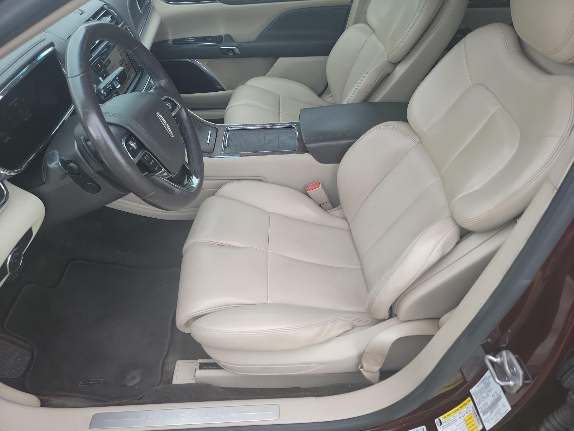 Used 2018 Lincoln Continental Premiere FWD image 6