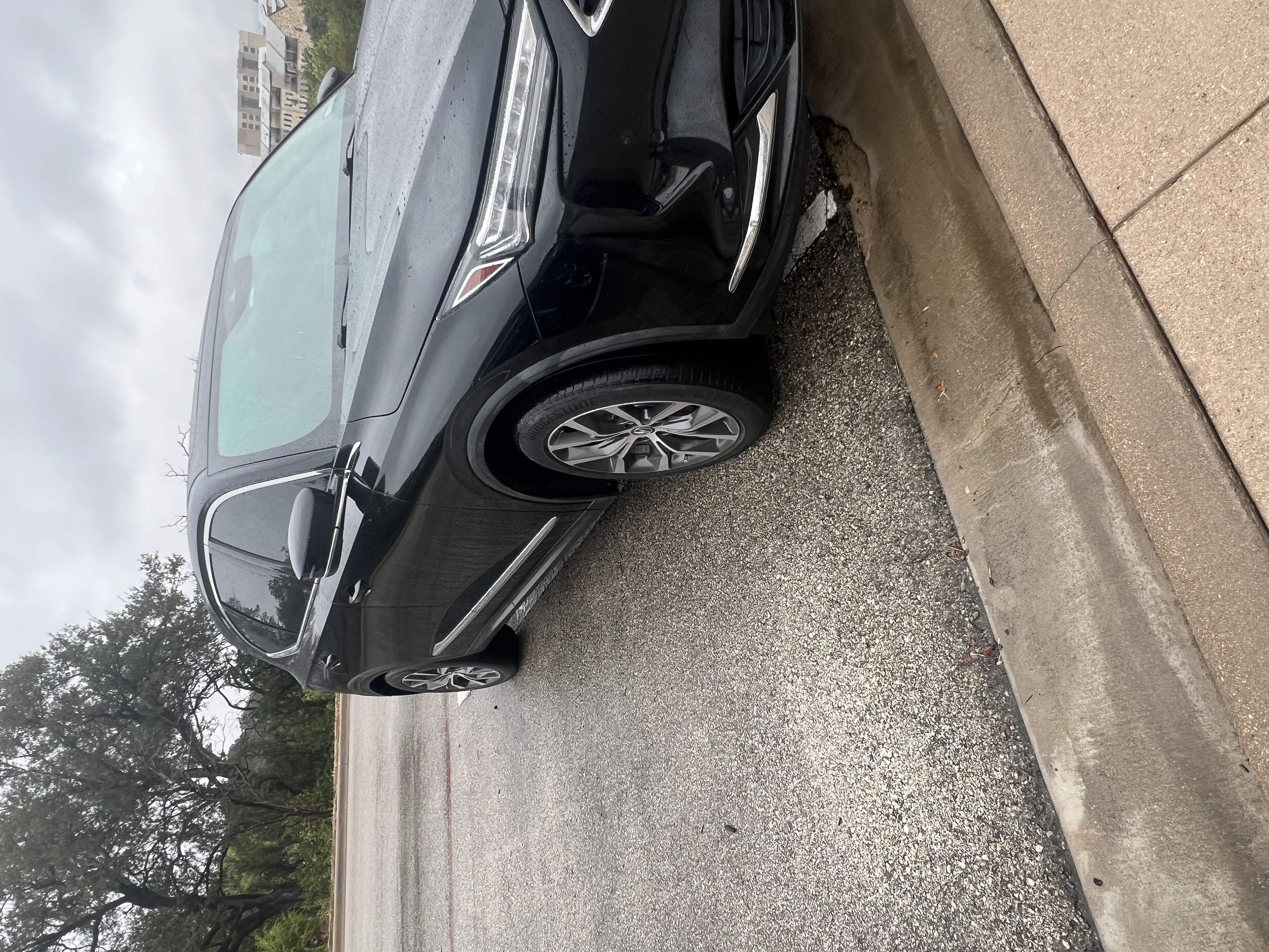 Used 2022 Acura MDX w/ Technology Package FWD image 1