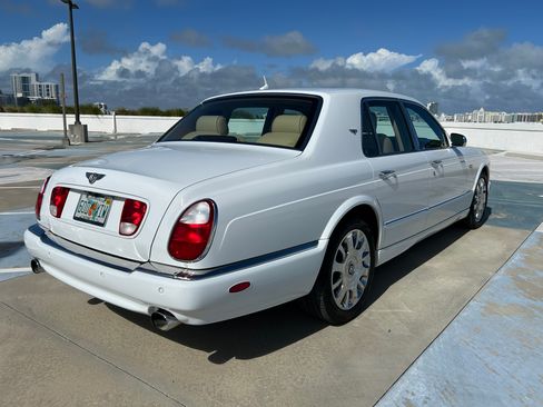 Used 2005 Bentley Arnage R image 12