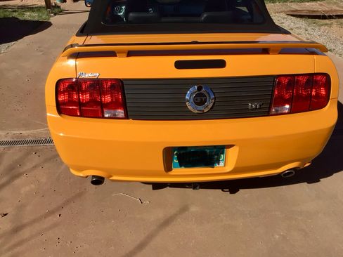 Used 2009 Ford Mustang GT Premium image 15