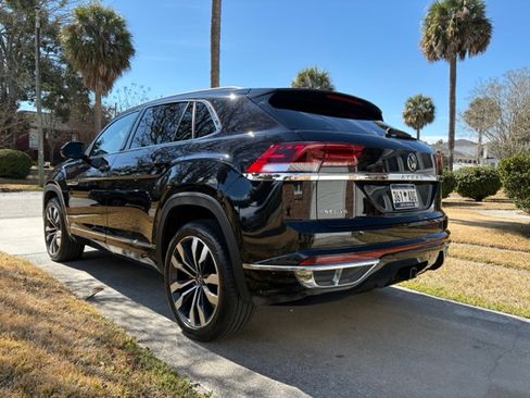 Used 2023 Volkswagen Atlas Cross Sport SEL Premium R-Line image 8