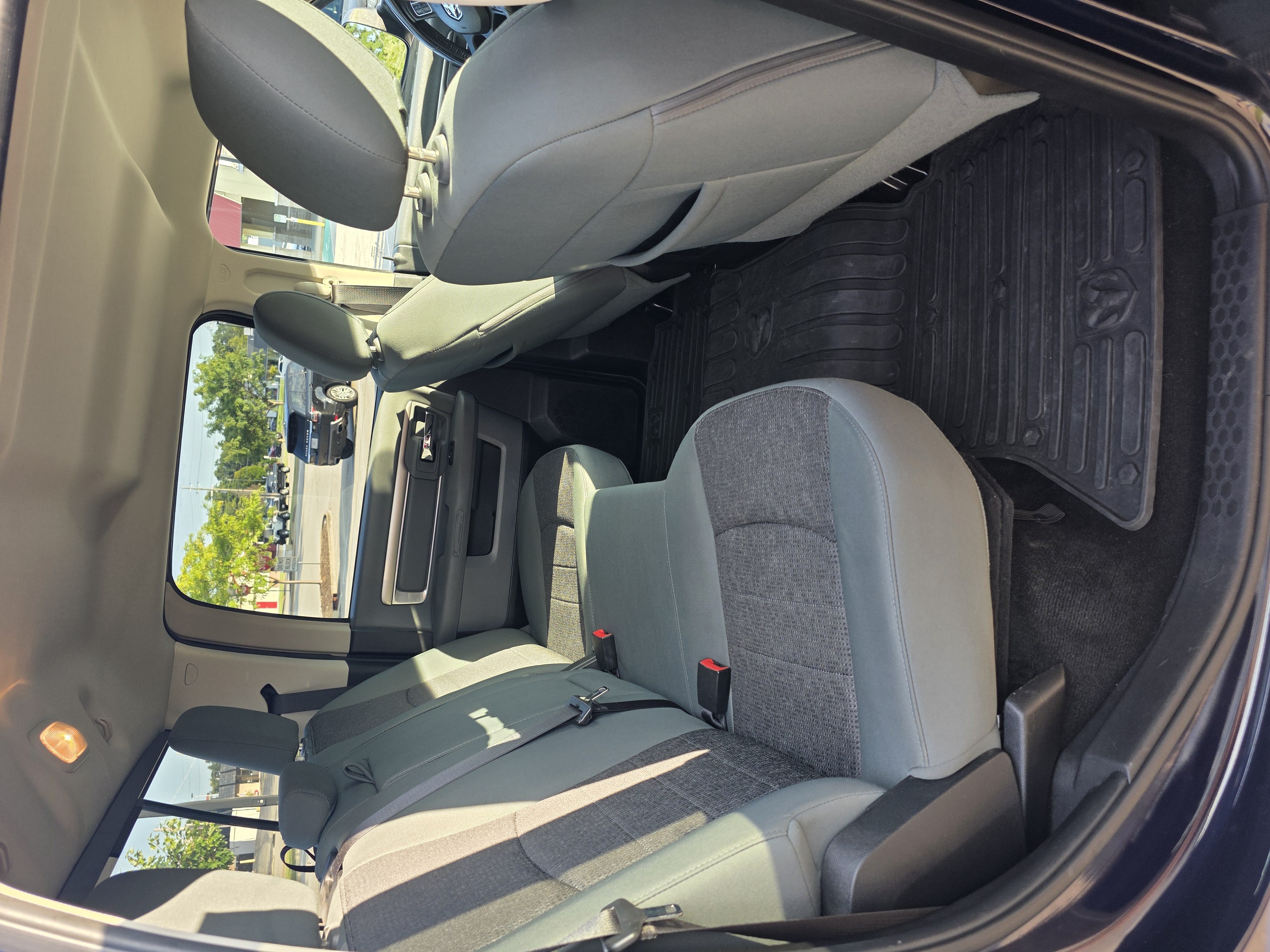 Used 2015 RAM 1500 Outdoorsman AWD/4WD image 9