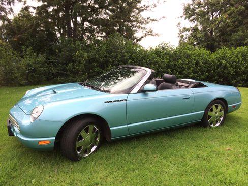 Used 2002 Ford Thunderbird RWD image 9