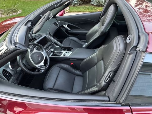 Used 2019 Chevrolet Corvette Stingray Coupe w/ 1LT image 19