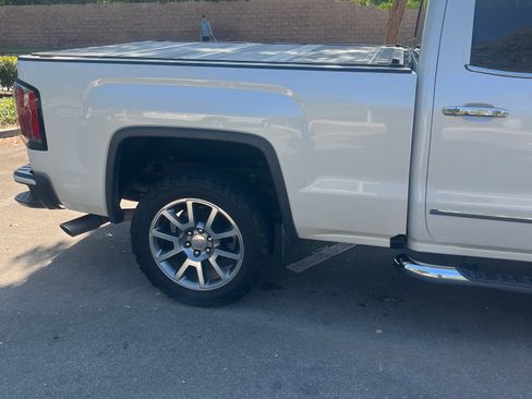 Used 2017 GMC Sierra 1500 Denali AWD/4WD image 6