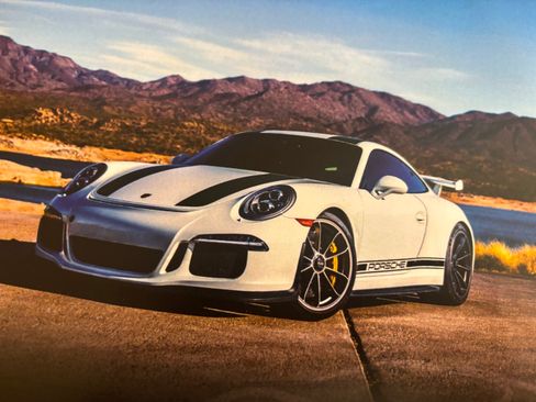 Used 2015 Porsche 911 GT3 image 1