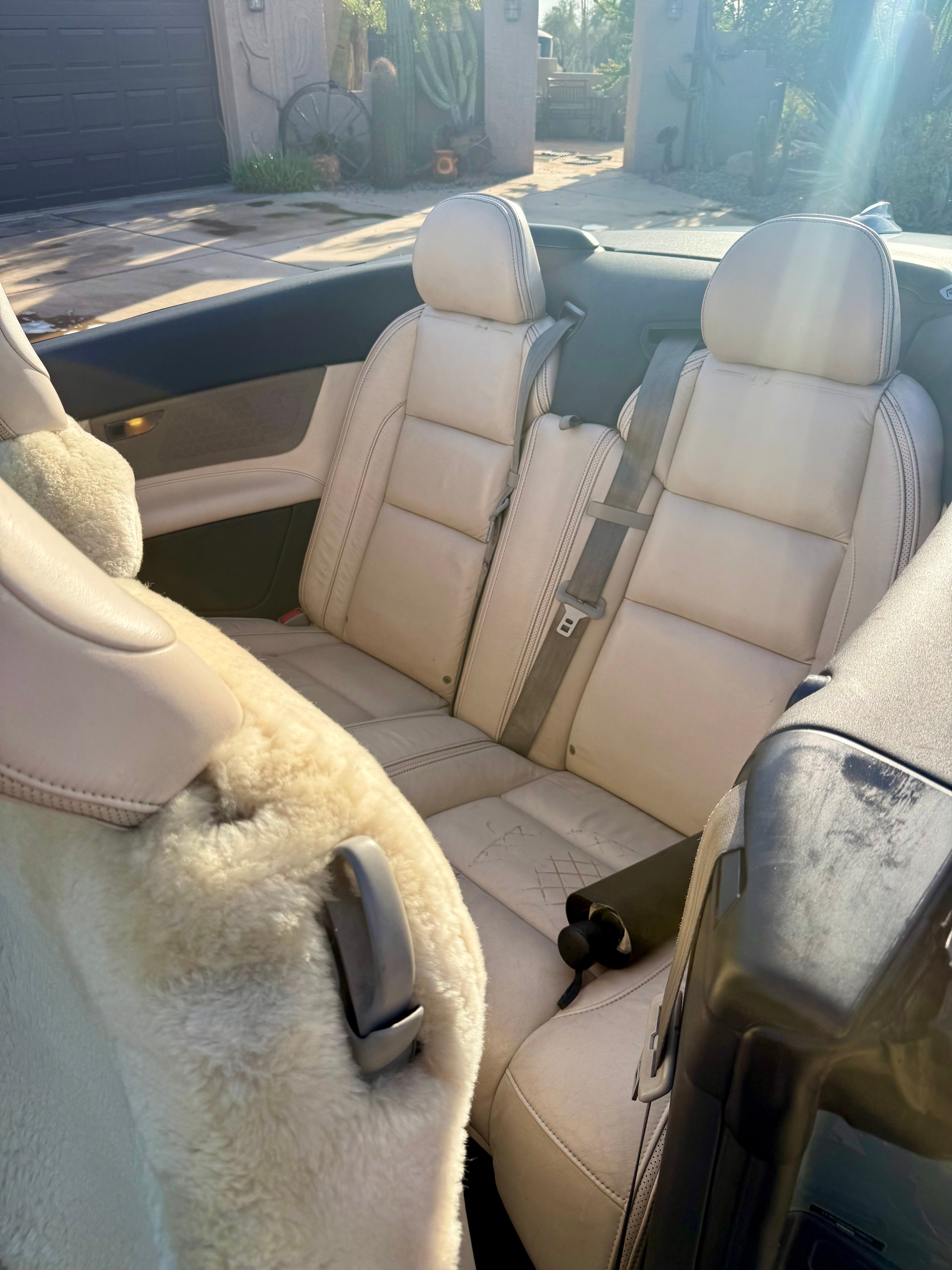 Used 2011 Volvo C70 T5 w/ Multimedia Pkg FWD image 10